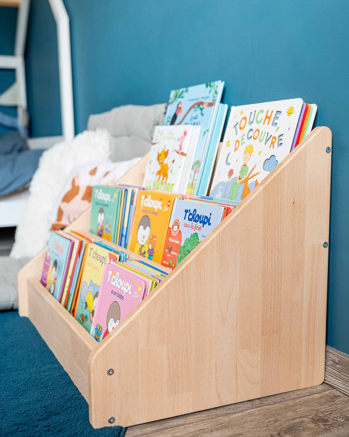 Bibliothèque Montessori au Sol en Bois Naturel