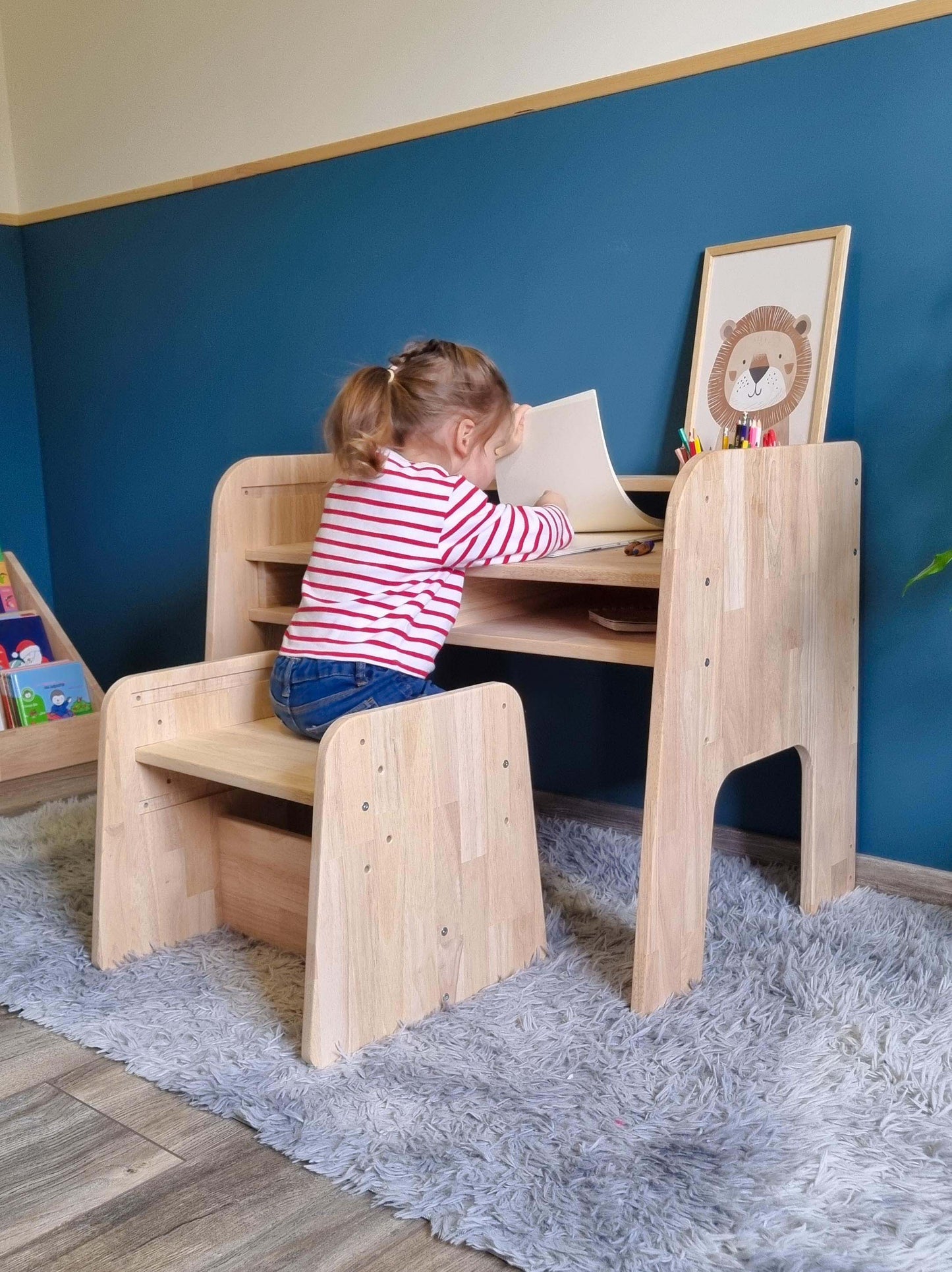 Bureau évolutif Montessori pour enfant