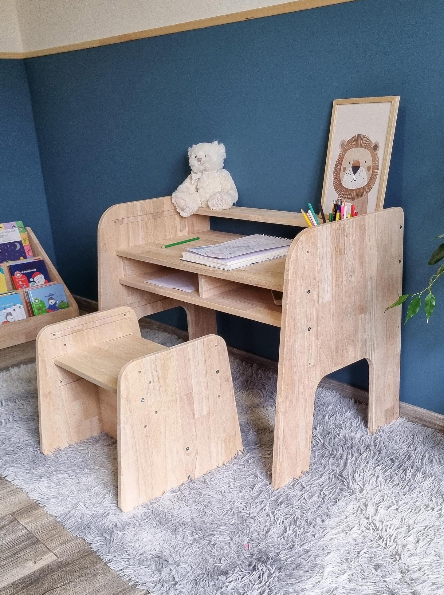 Bureau évolutif Montessori pour enfant