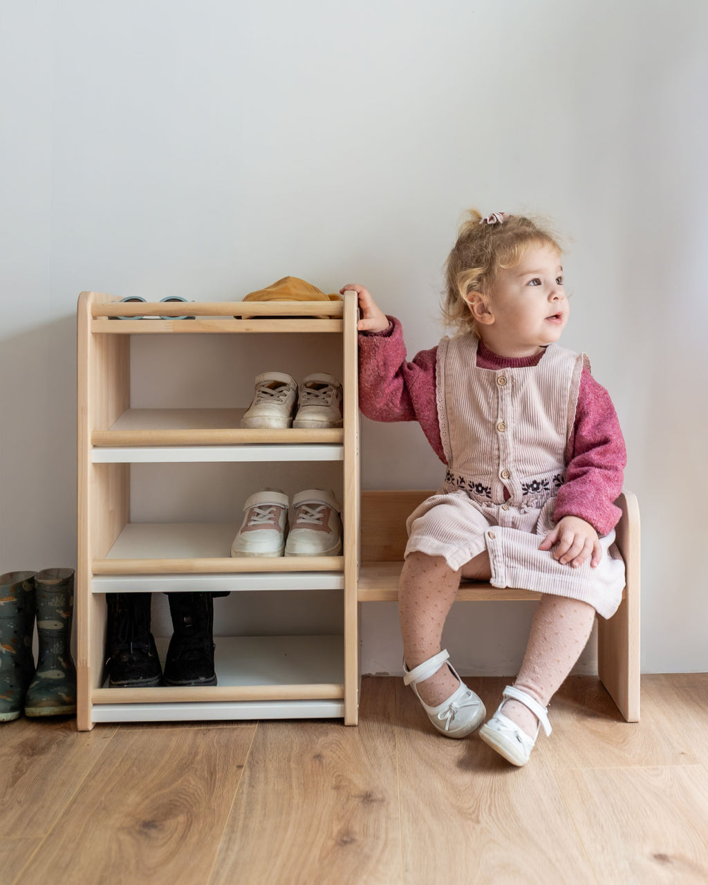 Meuble d’Entrée Montessori en Bois à Hauteur d’Enfant