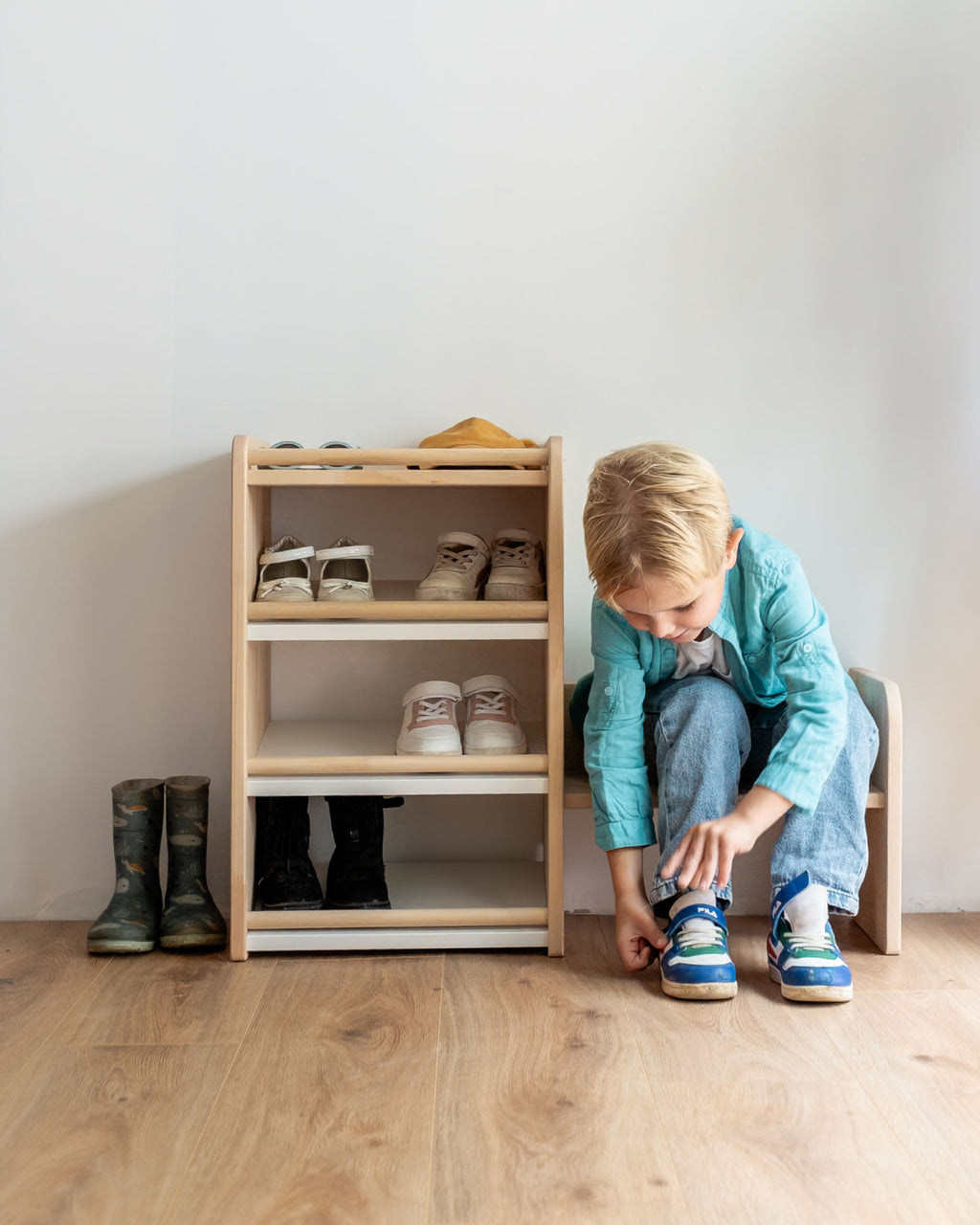Meuble d’Entrée Montessori en Bois à Hauteur d’Enfant