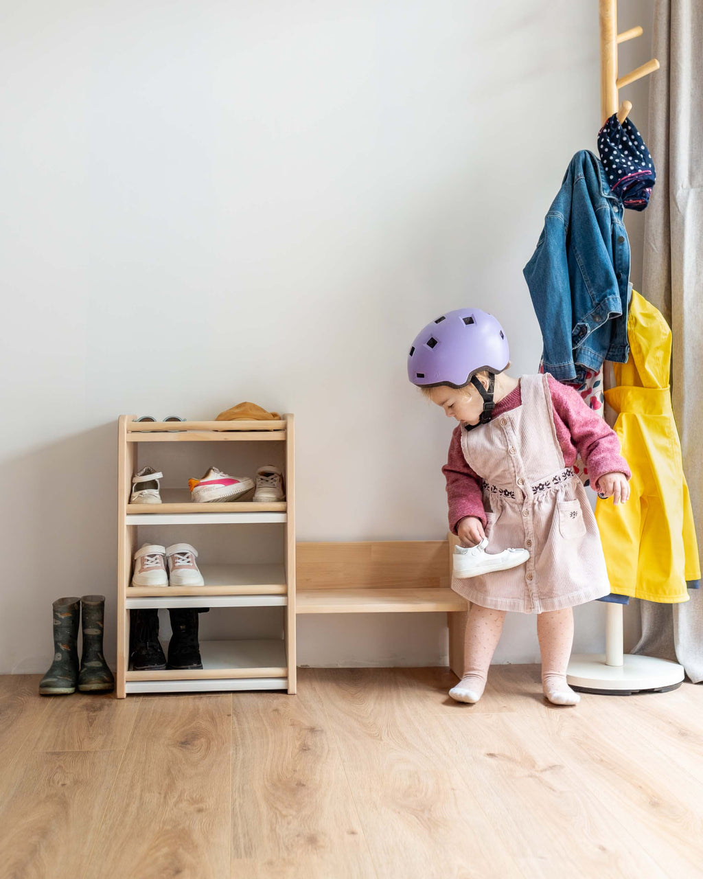 Meuble d’Entrée Montessori en Bois à Hauteur d’Enfant