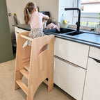 Mitwachsender Montessori-Lernturm aus Holz